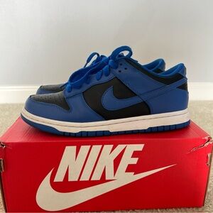 Nike Dunk "Hyper Cobalt."